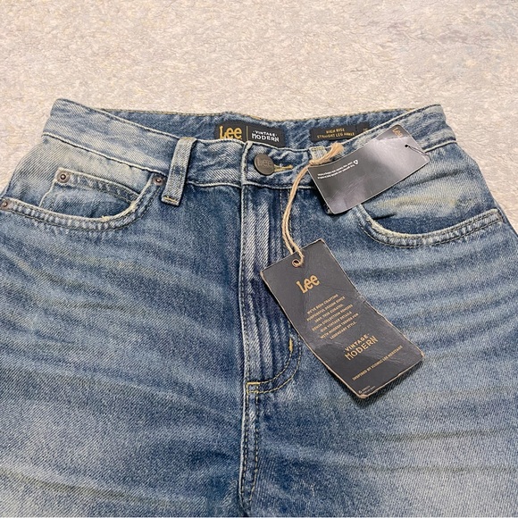 NWT Women’s Size 26 X 27 Lee Vintage Modern High Rise Straight Leg Ankle Jeans - Picture 9 of 14